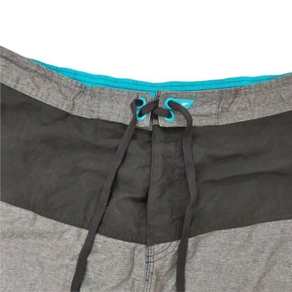 Speedo Swimming Shorts Mens Large Gray Black Trunks Mesh Lined Beach Travel
